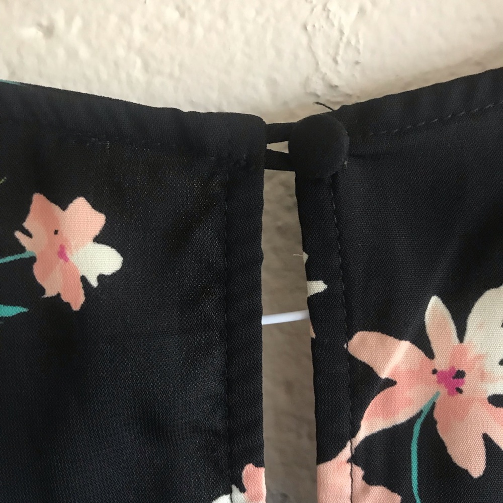 Urban Outfitters | Black Floral Boho Romper S - Picture 6 of 8